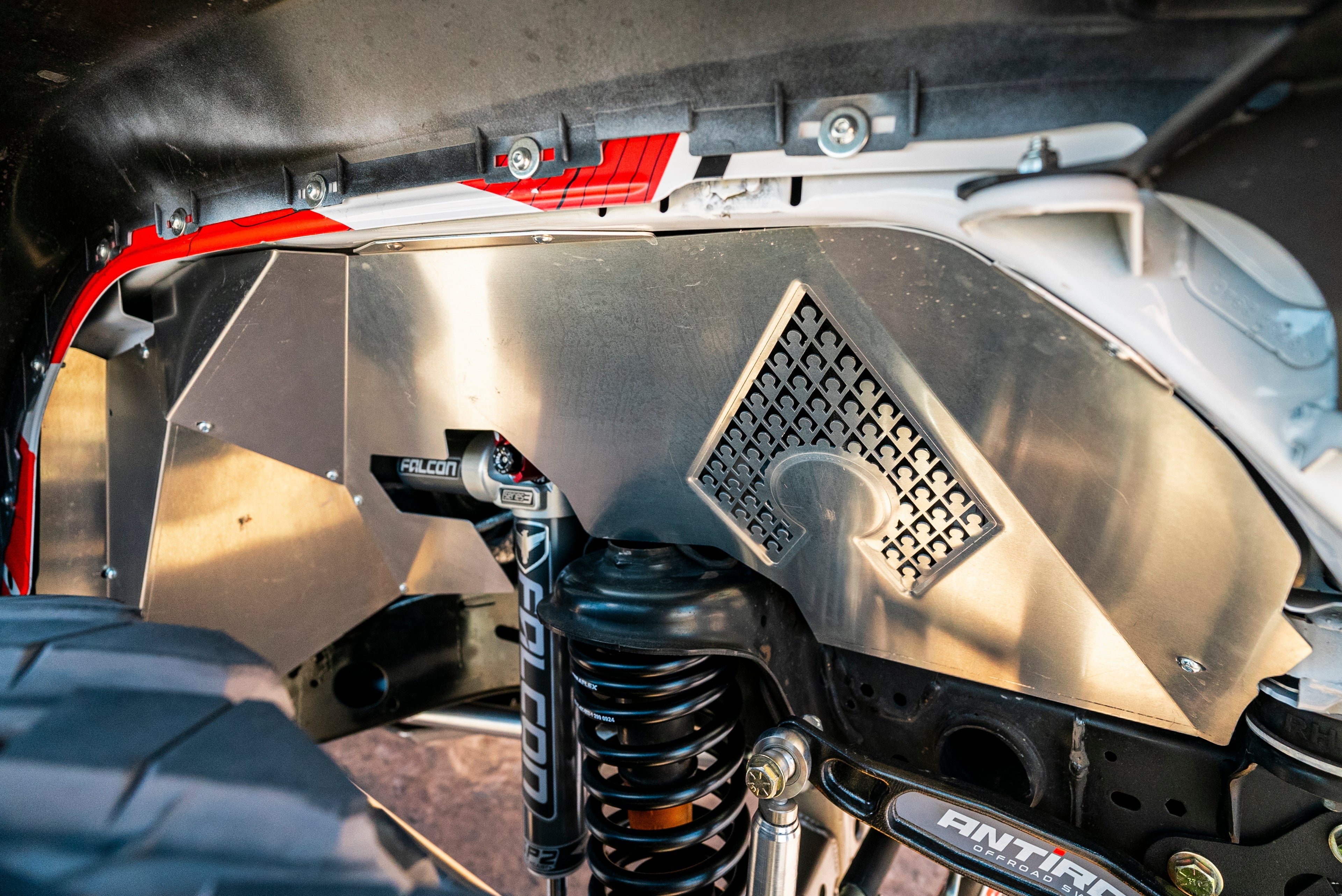 JL/JT Vented Aluminum Inner Fenders - Falcon Shocks (Pair)