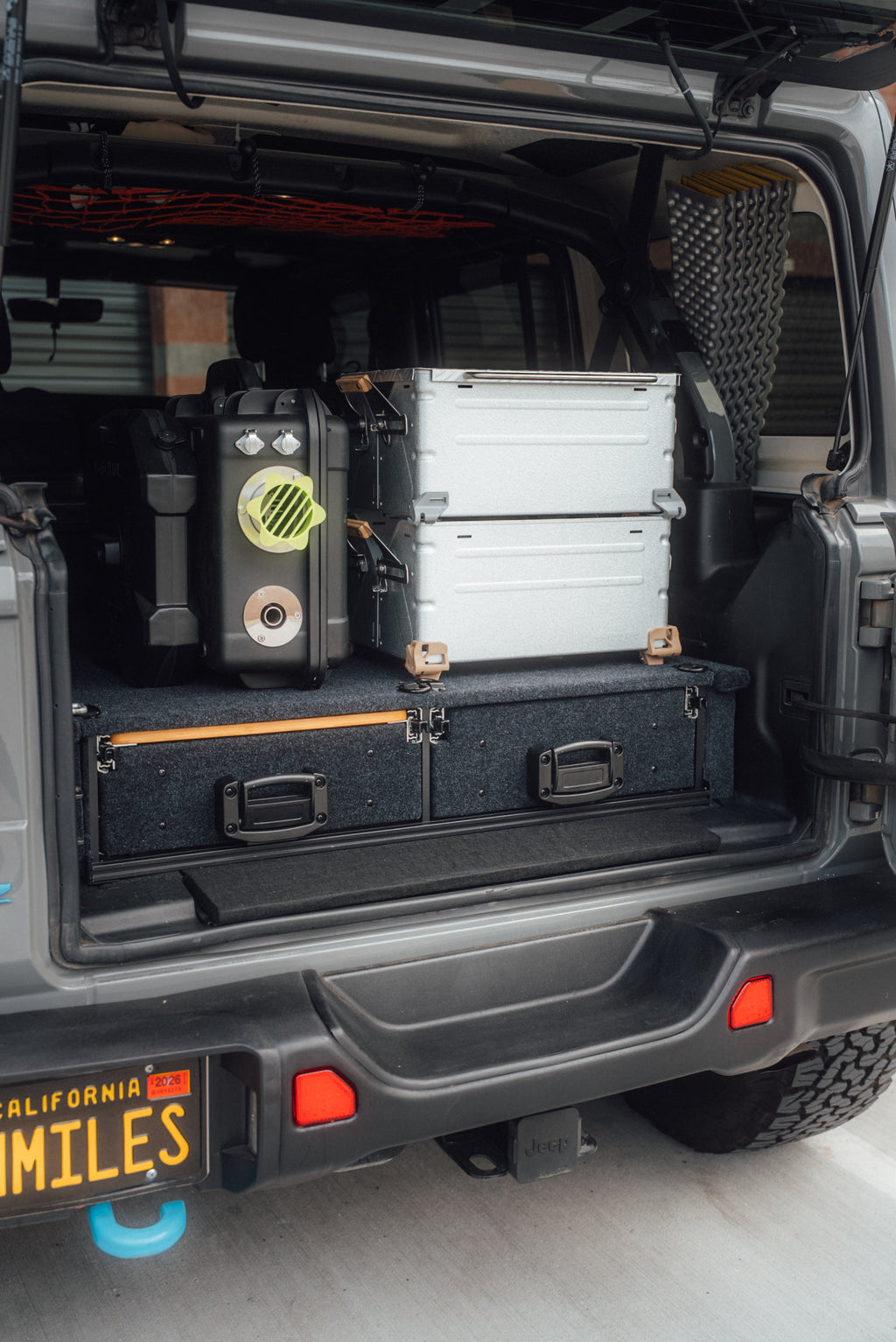 Jeep Wrangler JL Aluminum Cargo Drawer System 2.0 w/ Slide-Out Table