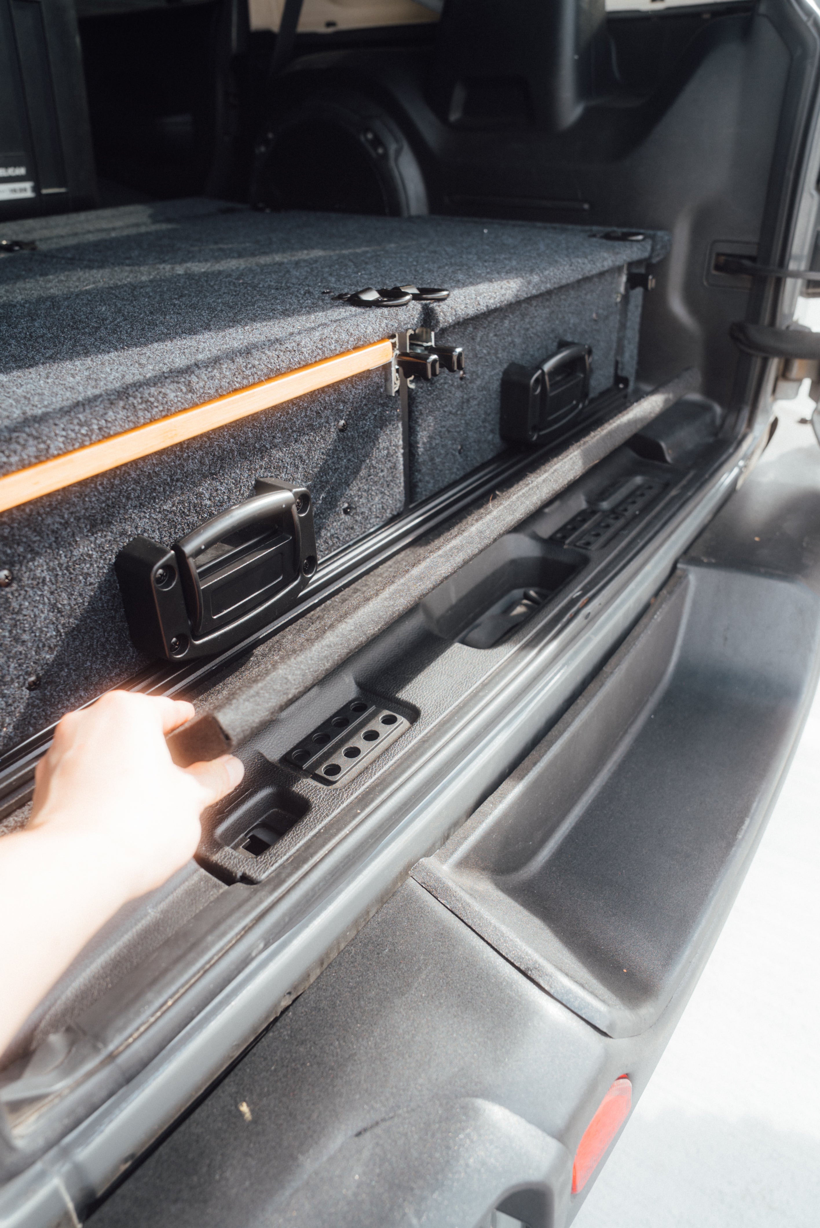 Jeep Wrangler JL Aluminum Cargo Drawer System 2.0 w/ Slide-Out Table