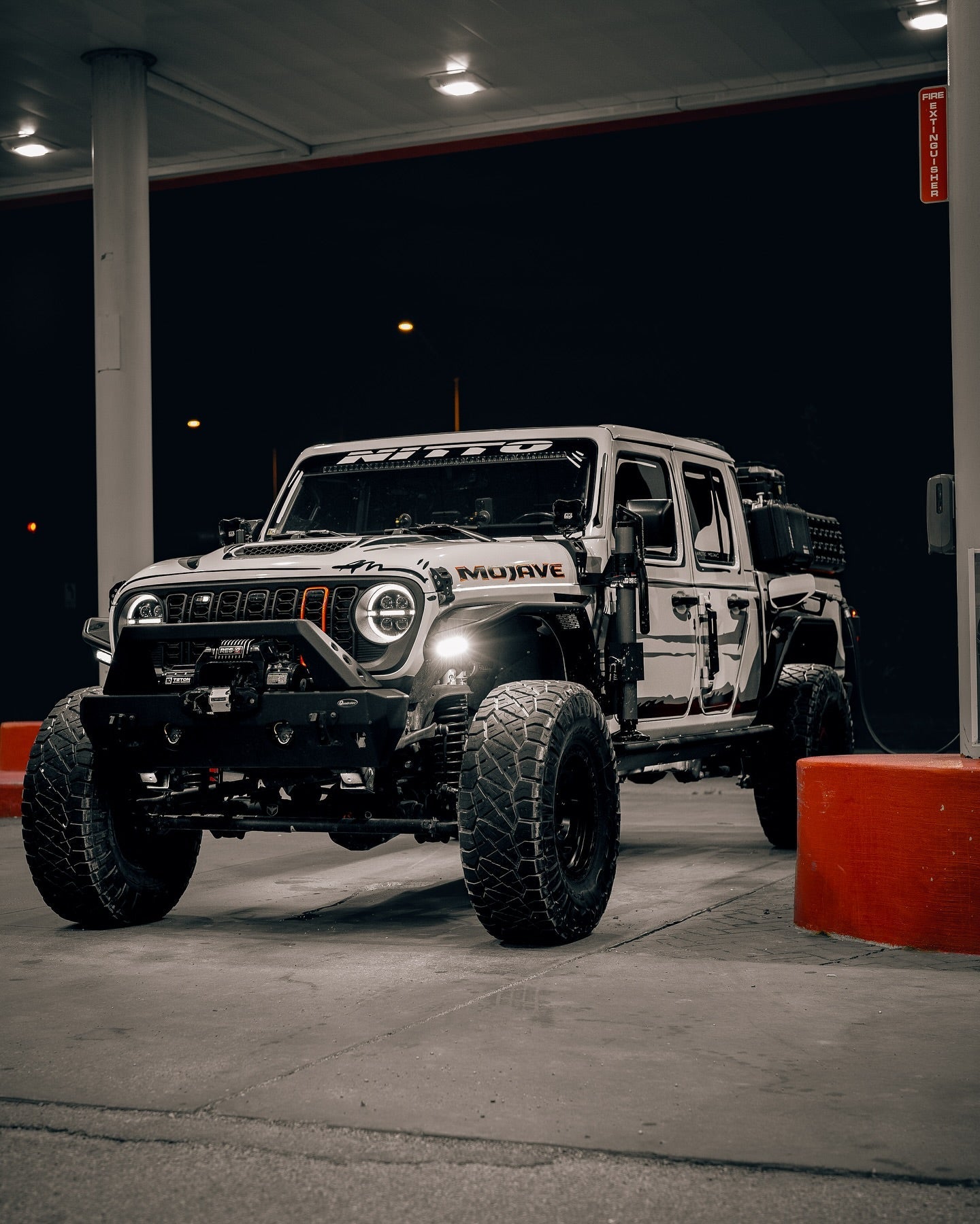 Willys/392 Grille for Jeep Wrangler JL & Gladiator JT - Two-Tone