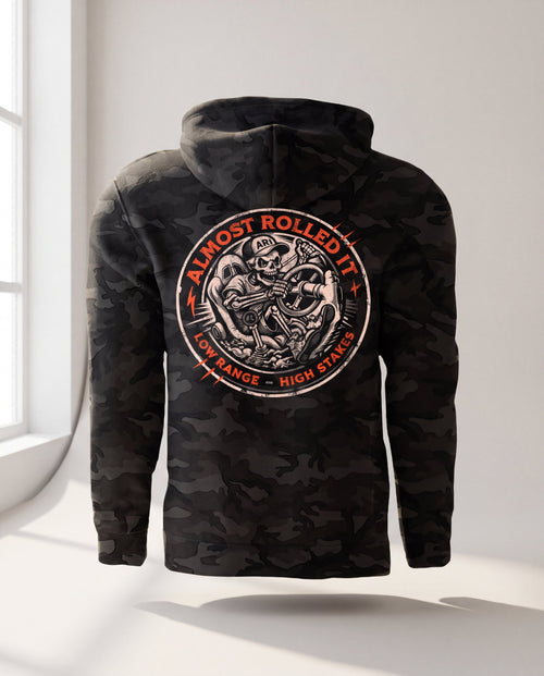 4Lo Skull camo hoodie, back view: round skeleton-driver badge